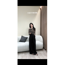 批发设计感斑马纹长袖T恤女2025秋季新款<b class='q'>打底</b>衫上衣+裤子套装