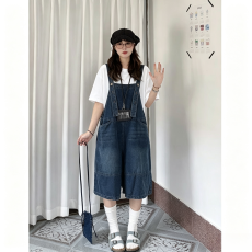 批发金蘑菇 小众辣妹个性不对称斜肩中袖<b class='q'>牛仔</b><b class='q'>衬衫</b>/短裤套装