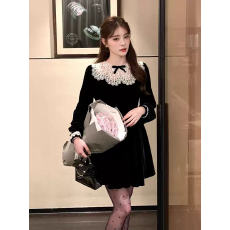 批发法式温柔风高级感撞色丝绒<b class='q'>连衣裙</b>韩系时尚气质感收腰小黑裙26春季