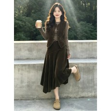 批发棕色轻熟慵懒风麂皮绒马甲套装女2026秋季新款<b class='q'>不规则</b><b class='q'>半身裙</b>两件套