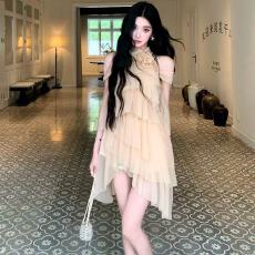 批发网纱<b class='q'>套装</b>Barb Chill荷叶边挂脖云纱上衣+半裙