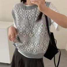 批发档口上新 复古菱格纹针织马甲女秋<b class='q'>冬</b>新款宽松百搭背心上衣