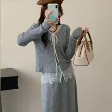 批发档口上新 法式复古系带蕾丝拼接针织开衫上衣搭配半身长裙套装