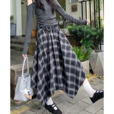 批发档口上新 2026新款女款设计感<b class='q'>不规则</b>格纹<b class='q'>半身裙</b>高腰显瘦长裙