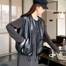 批发档口上新 2026新款女款黑色PU皮马甲外套百搭时尚上衣