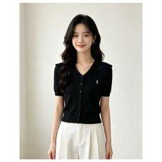批发档口上新 秋季女装<b class='q'>短袖</b>针织开衫<b class='q'>修身</b>V领翻领单排扣刺绣上衣
