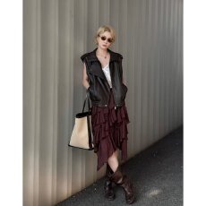 批发档口上新 2026<b class='q'>春</b>秋新款机车风翻领拉链无袖皮马甲女收腰背心