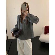批发档口上新 2026年春秋新款女装V领灯笼袖华夫格肌理长袖<b class='q'>衬衫</b>