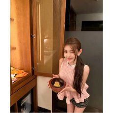 批发档口上新2026年新款女装木耳边半高领无袖针织上衣<b class='q'>荷叶边</b>修身显瘦