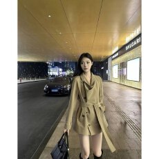 批发档口上新 2026年春季新款女装收腰系带短款风衣<b class='q'>外套</b>大翻领双排扣