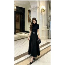批发档口上新 2026年秋季新款女装针织上衣<b class='q'>半身裙</b>套装高腰A<b class='q'>字</b><b class='q'>裙</b>