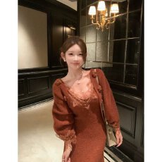 批发档口上新2026年秋季新款女装针织开衫套装V领蕾丝吊带<b class='q'>连衣裙</b>