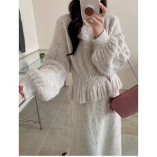 批发档口上新 2026年秋冬新款女士宽松落肩针织<b class='q'>毛衣</b>灯笼袖软糯百搭