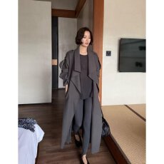 批发档口上新 2026年秋季新款女装宽松廓形大翻领长款风衣<b class='q'>外套</b><b class='q'>百搭</b>