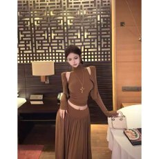 批发档口上新2026年春秋季新款女装针织套装裙半高领长袖上衣高腰长裙