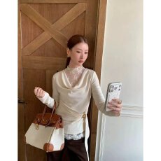 批发档口上新 2026年秋季新款女装荡领蕾丝拼接修身针织上衣长袖<b class='q'>毛衣</b>
