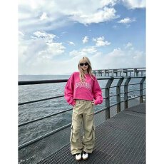批发档口上新 2026年秋季新款女装宽松落肩短款圆领字母印花套头卫衣