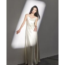 批发档口上新 2026年夏季新款女装V领细吊带缎面垂感长裙<b class='q'>连衣裙</b>百搭