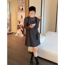 批发档口上新 2026年春秋新款女装格纹背心<b class='q'>连衣裙</b>宽松中长款<b class='q'>无袖</b>
