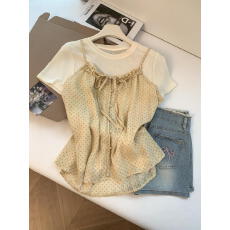 批发实拍～甜美温柔风波点木耳边叠穿吊带女夏季短袖上衣减龄<b class='q'>两件套</b>