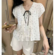 批发夏新款甜美可爱泡泡袖<b class='q'>波点</b>V领娃娃小衫女减龄宽松T恤