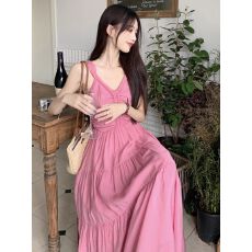 批发蓬蓬公主裙初恋吊带<b class='q'>连衣裙</b>女性感V领褶皱<b class='q'>露背</b>绑带收腰A字中长裙子