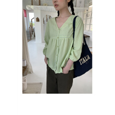 批发高质量品质韩版宽松V领娃娃衫女设计感小众定染花边<b class='q'>衬衫</b>上衣女