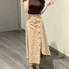 批发卡其色<b class='q'>不规则</b>排扣百搭<b class='q'>半身裙</b>女2026夏季新款高腰时尚百搭中长半裙