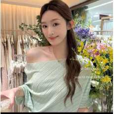 批发蓝色卷边半开扣短袖针织衫<b class='q'>女</b>春夏季t恤2026年新款设计感百搭上衣