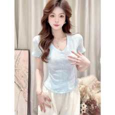 批发千寻时尚V领正肩t恤<b class='q'>女</b>夏季新款韩系修身坑条感显瘦短袖上衣