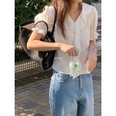 批发新款<b class='q'>韩国</b>代购2026新款设计感法式v领短袖衬衫女夏荷叶边气质上衣