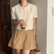 批发已出 <b class='q'>韩国</b>chic 法式圆领百搭单排扣小香风上衣外套