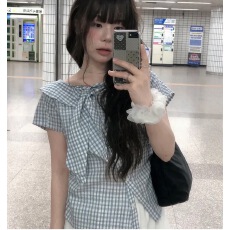 批发chic个性蝴蝶结系绳格子<b class='q'>小衫</b>