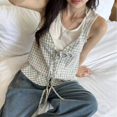 批发韩国chic夏季绑带挂脖撞色格纹吊带拼接假两件背心女收腰洋气上衣