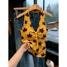 批发黄色枫叶印花挂脖吊带<b class='q'>背心女</b>春夏季新款扭结V领美背外穿打底上衣