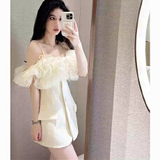 批发法式连衣裙女2026夏新款轻奢高级感可甜可盐网纱荷叶边一字肩裙子