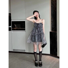 批发链子肩带抹胸银河玫瑰 <b class='q'>欧根纱</b>蓬蓬娃娃裙女夏气质超仙吊带连衣裙