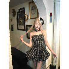 批发香榭千金纯欲设计款复古显瘦收腰黑色格子<b class='q'>连衣裙</b>花苞裙