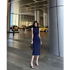 批发气质紧身性感小妈感针织<b class='q'>连衣裙</b>包臀修身无袖简约长裙高级感优雅
