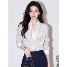 批发法式设计感条纹<b class='q'>衬衫</b>女2026新款薄款通勤<b class='q'>长袖</b><b class='q'>衬衣</b>高知小资上衣女