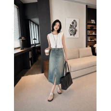批发经典休闲｜大众韩风感｜耐看百搭单品 高腰开叉A字牛仔裙女