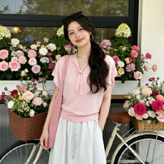 批发<b class='q'>春</b>夏女装新款通肩短袖 V领蝴蝶结曲珠高档时尚百搭宽松针织衫上衣