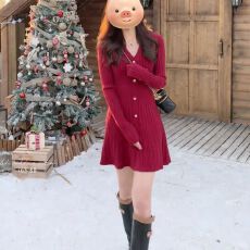 批发红色针织连衣裙子女<b class='q'>秋</b>冬季大衣内搭高级短裙