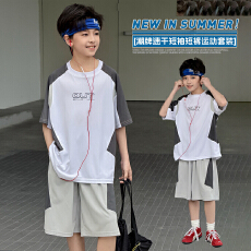 批发儿童速干运动服套装夏季新款<b class='q'>男童</b>撞色<b class='q'>拼接</b>T恤短裤潮酷休闲两件套