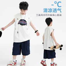 批发<b class='q'>男童</b>夏<b class='q'>装</b>背心<b class='q'>套装</b>新款中大童韩版痞帅无袖坎肩工装短裤两件套
