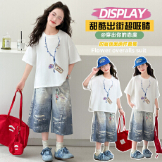 批发<b class='q'>女</b><b class='q'>童</b>卡通涂鸦短袖+休闲短裤两件套 2026新款洋气<b class='q'>夏装</b>
