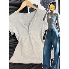 批发实拍实价 夏季韩版通勤百搭显气质<b class='q'>修身</b>V领简约正肩短袖T恤上衣女