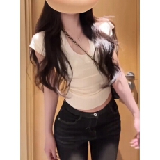 批发实拍实价 夏季韩版通勤纯色百搭U领辣妹<b class='q'>修身</b>显瘦弧形下摆短袖T恤