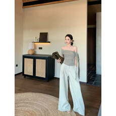 批发一字肩飘带短袖T恤女夏季设计感褶皱修身纯欲风<b class='q'>收腰</b>显瘦短款上衣