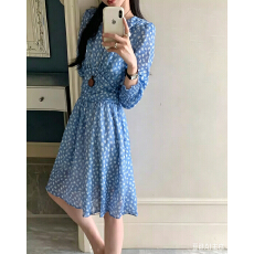 批发设计立体质感蕾丝印花V领收腰<b class='q'>连衣裙</b>